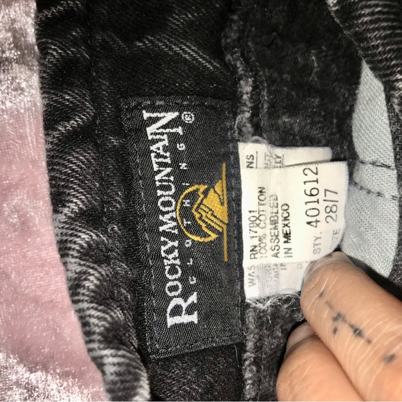 Vtg 80s/90s Rocky Mountain Black Denim High-Waist Goth/Grunge Pin-Up Mom Jeans - Picture 7 of 15